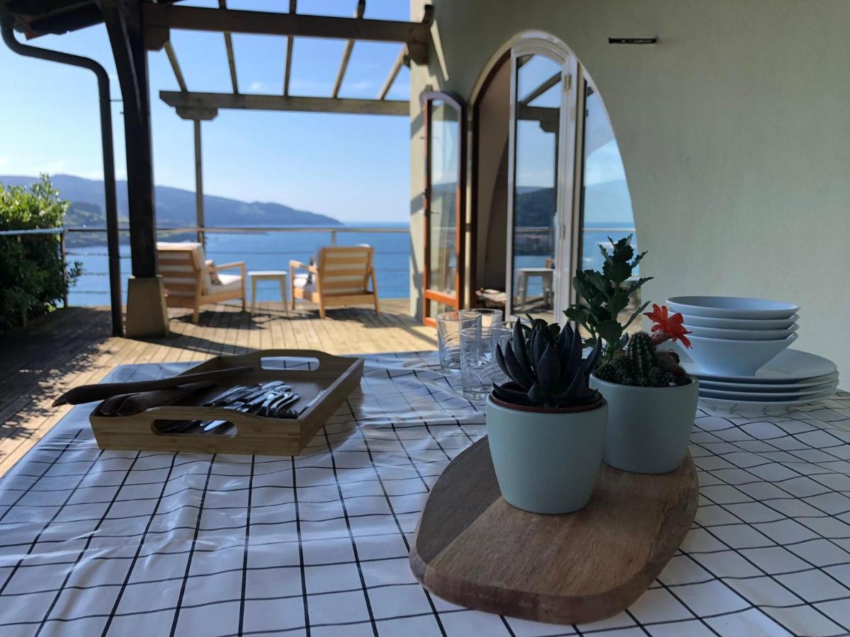 Adosado En La Costa Con Excelentes Vistas Al Estuario De Urdaibai Villa Mundaka Buitenkant foto