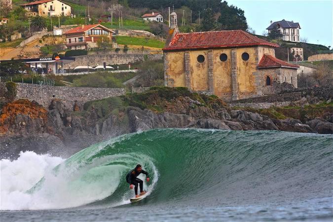 Adosado En La Costa Con Excelentes Vistas Al Estuario De Urdaibai Villa Mundaka Buitenkant foto